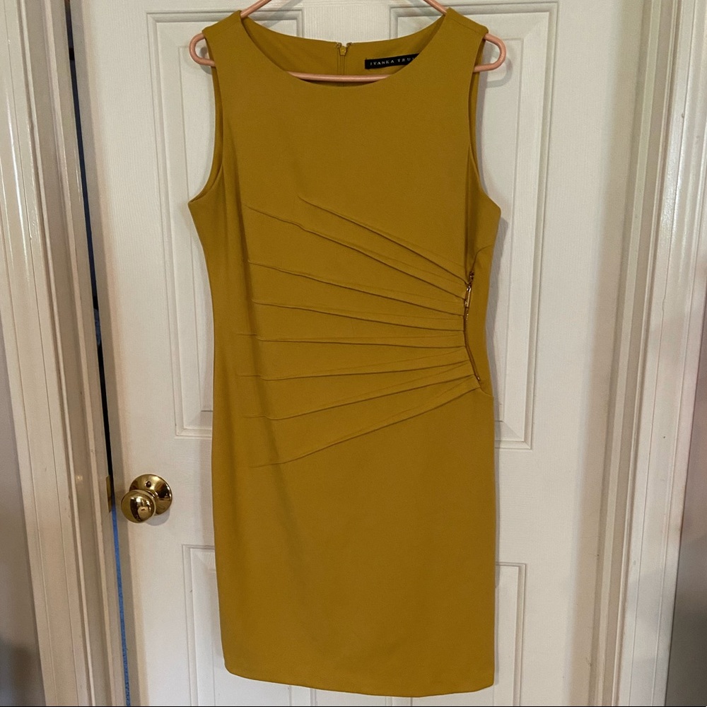 Golden sleeveless above knee length dress